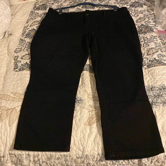 Torrid Pants 👖 - Picture 2 of 7